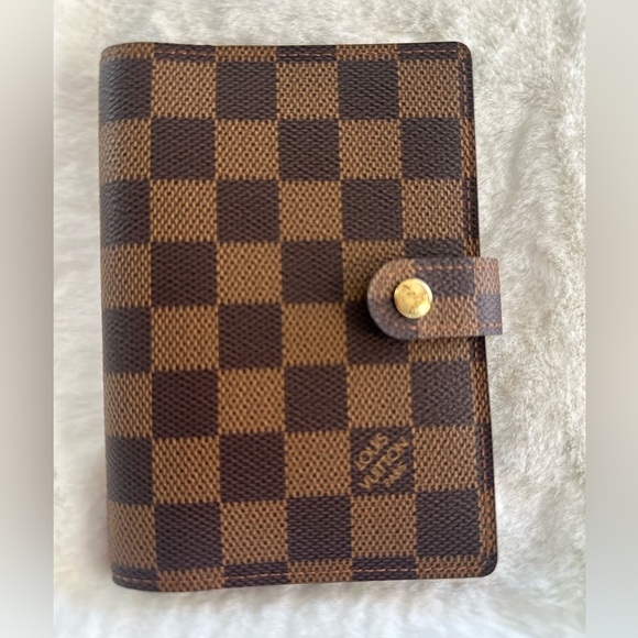 Louis Vuitton Damier Agenda - Picture 13 of 17